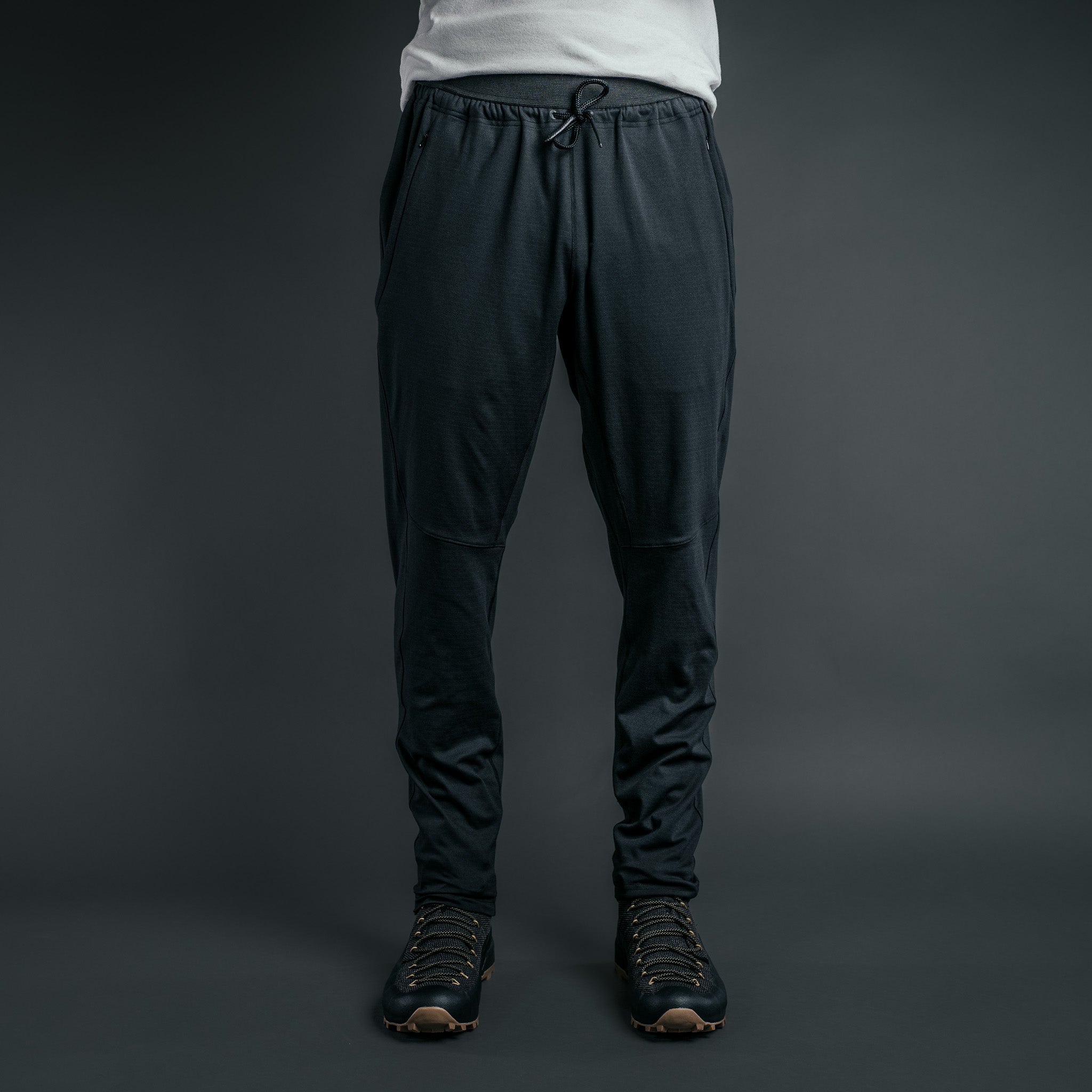Joggers in Black – Conscious Clothing